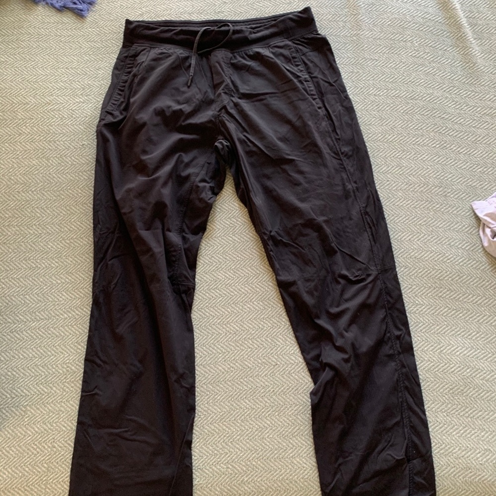 LuLuLemon athletica mens XL pant. Black